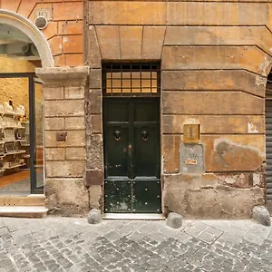 Apartamento Lovely Nest By The Pantheon, Roma